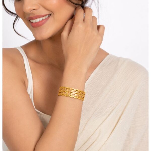 Golden Lattice Elegance Kada Bangle